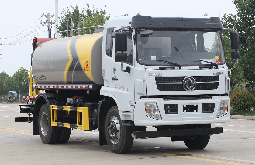 凯力风牌KLF5161TDYE6型多功能抑尘车