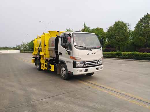 凯力风牌KLF5070TCAH6型餐厨垃圾车
