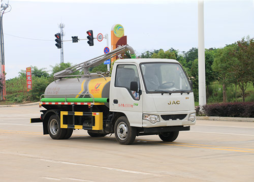 凯力风牌KLF5040GXEH6型吸粪车