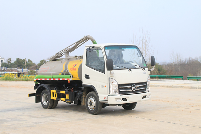 凯力风牌KLF5040GXEK6型吸粪车